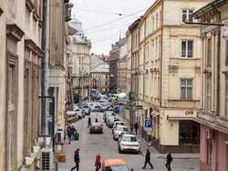 Продаж 2-кім. квартири Львів, вул. Братів Рогатинців (Кам’яниця Адама Гідельчика 1803р) 30654