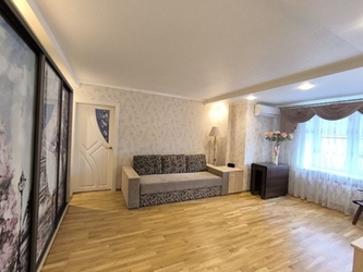 Продаж 2-кімнатна квартира Львів, вул. Коломийська 24320
