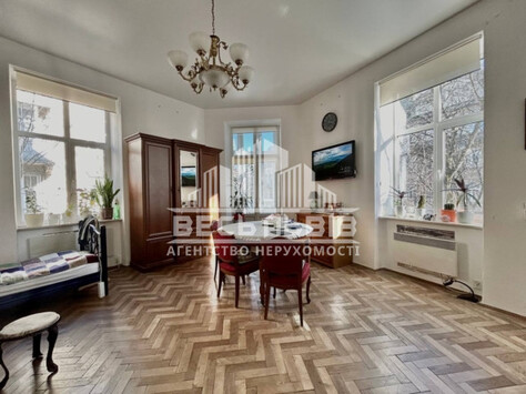 Продаж 3-кімнатна квартира Львів, вул. Коновальця 31968