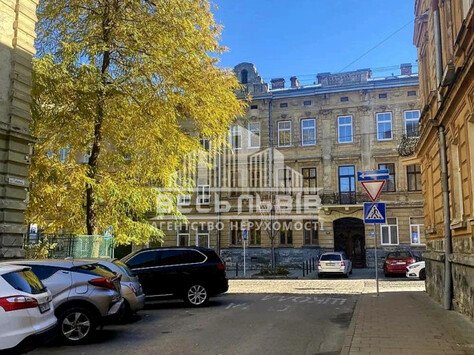 Продаж 3-кімнатна квартира з підвалом вул. Таманська 31806