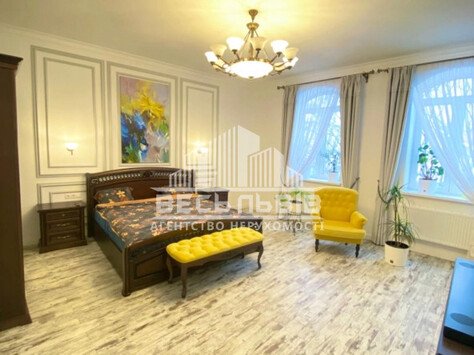 Продаж ВІП квартири в центрі міста Львів, вул. Мосяжна 35496