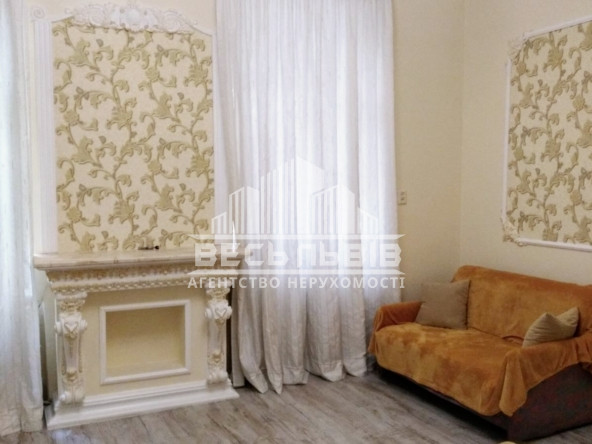 Продаж 1-кімнатна в центрі Львова, вул. Гавришкевича ( площа Ринок) 33377