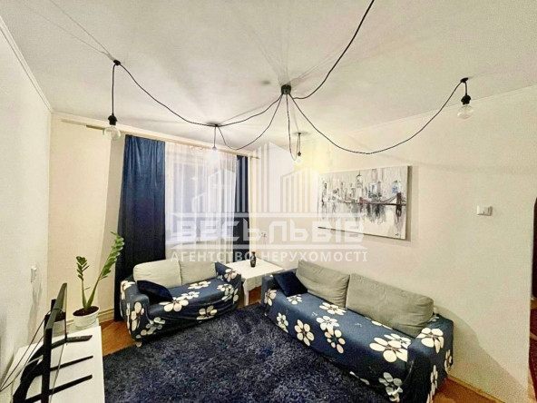Продаж 2-кімнатна квартира в центрі вул. Академіка Колесси ( Коперника) 33666