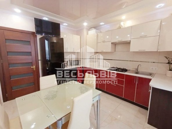 Продаж 1-кімнатна квартира вул. Роксоляни (Левандівка) 34483