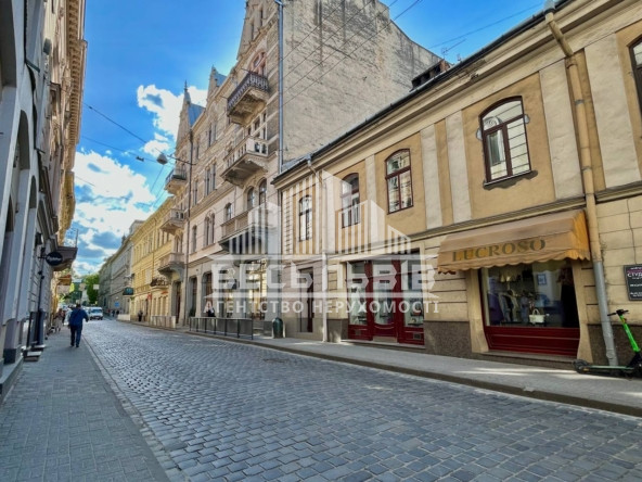 Продаж квартири в центральній частині міста вул. Коперника (Палац Потоцьких) 19539