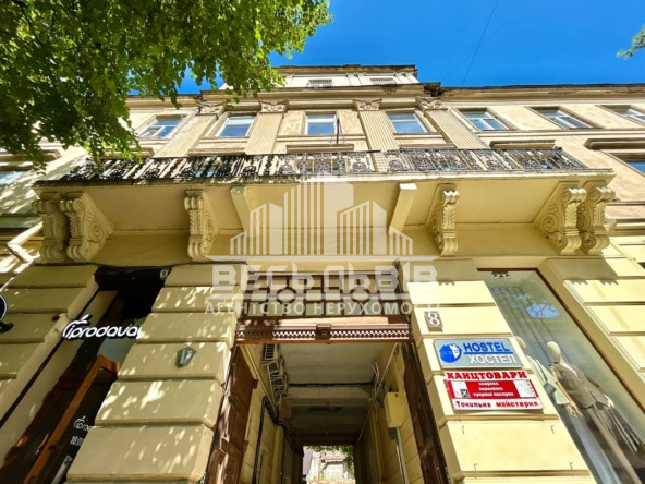 Продаж квартири в центрі міста Львів, вул. Січових Стрільців 24320