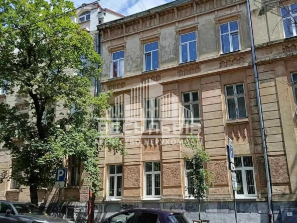 Продаж квартири Львів 2-кімнатна в австрійському будинку 35632