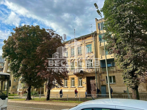 Продаж 1-кімнатна квартира вул. Личаківська (Мечникова) 35938