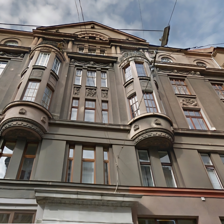 Квартира в старовинному будинку Львів вул. Валова 35938