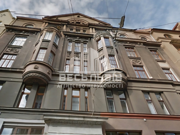 Квартира в старовинному будинку Львів вул. Валова 36040