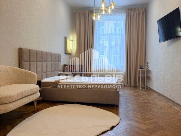 Продаж 1-кімнатної квартири 45 м² на вул. Площа Липнева (Героїв УПА) — новий ремонт, індивідуальне опалення 38972