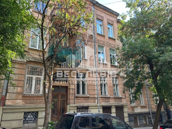 Продаж квартири Львів, вул. Коцюбинського 10 39061